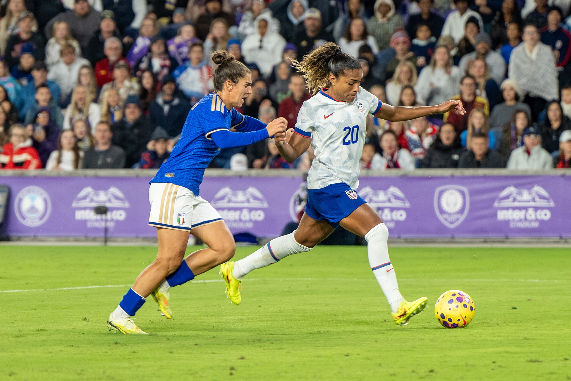 Catarina Macario during United States Women's Soccer Team vs Italy Women's National Football Team on November 28 2025