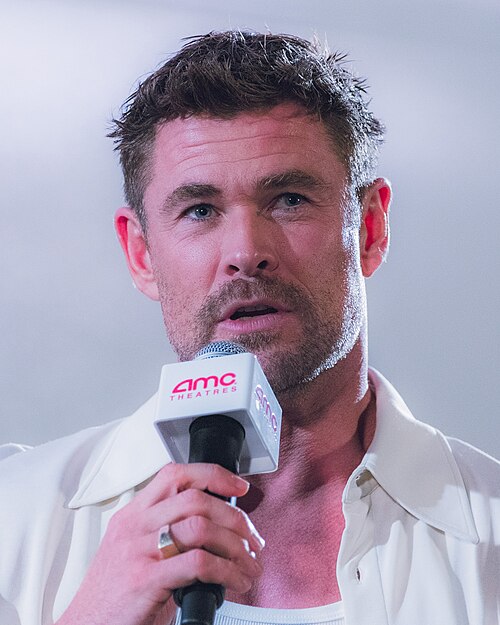 Chris Hemsworth at a Q&A for Crime 101 in Los Angeles, California