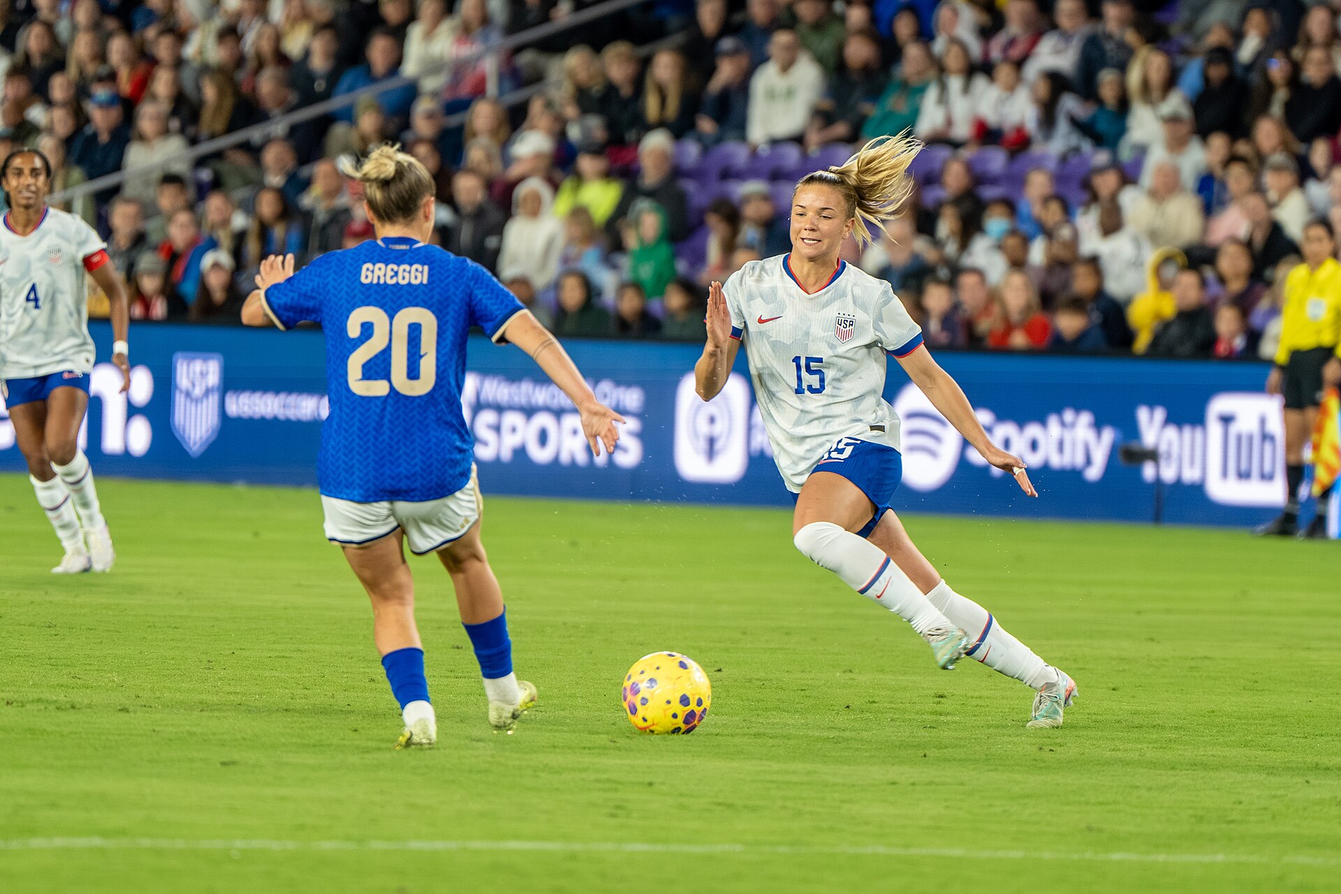 Claire Hutton during United States Women's Soccer Team vs Italy Women's National Football Team on November 28 2025
