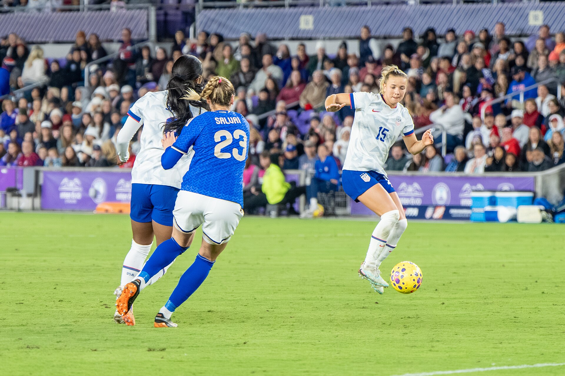 Claire Hutton during United States Women's Soccer Team vs Italy Women's National Football Team on November 28 2025