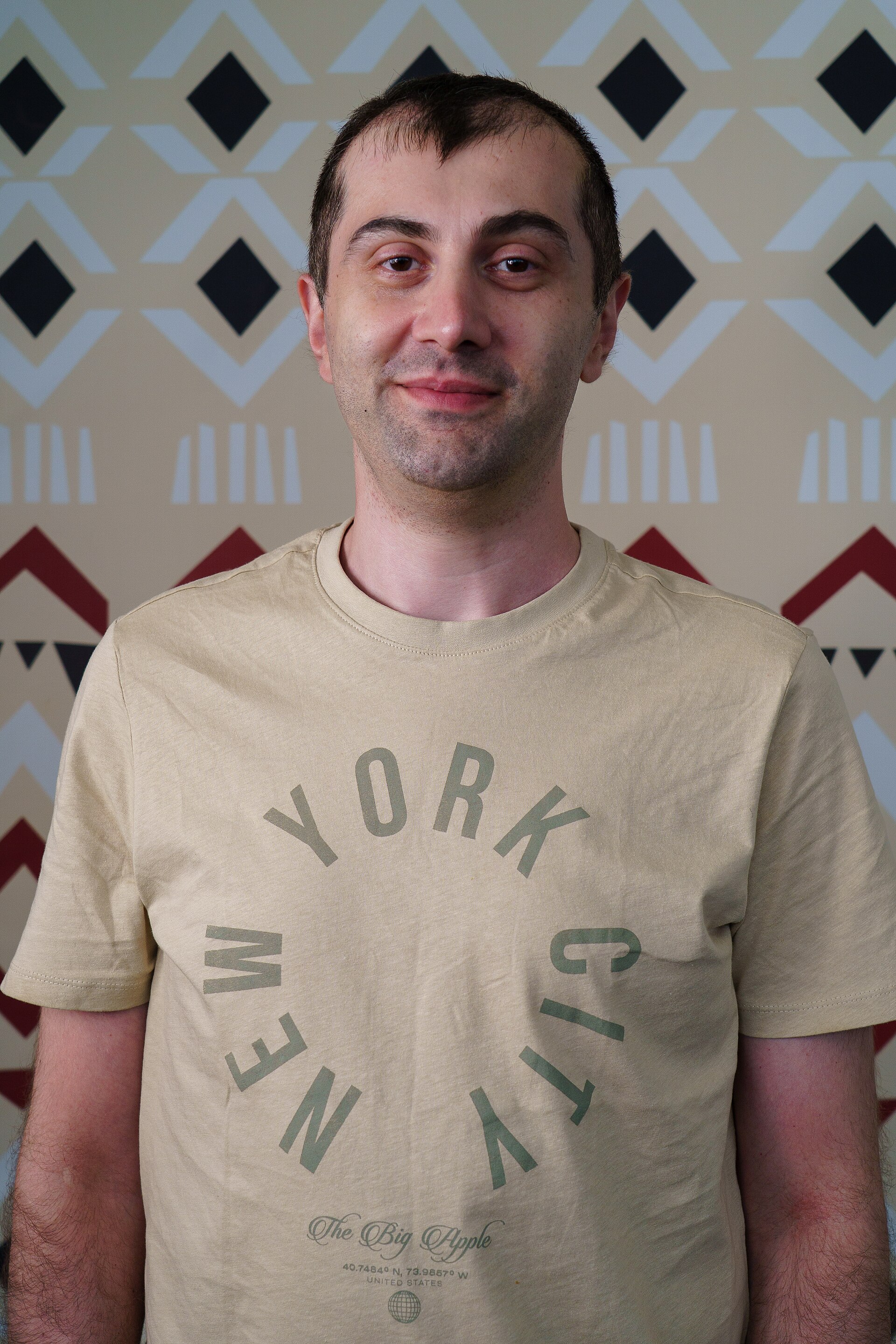 David Asriashvili portrait at Wikimania 2025 WikiPortraits Studio