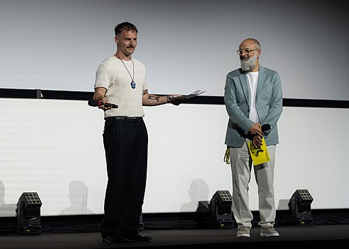 Director Wayne Wapeemukwa presenting his film Manhunt at the Palexpo