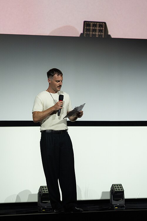 Director Wayne Wapeemukwa presenting his film Manhunt at the Palexpo