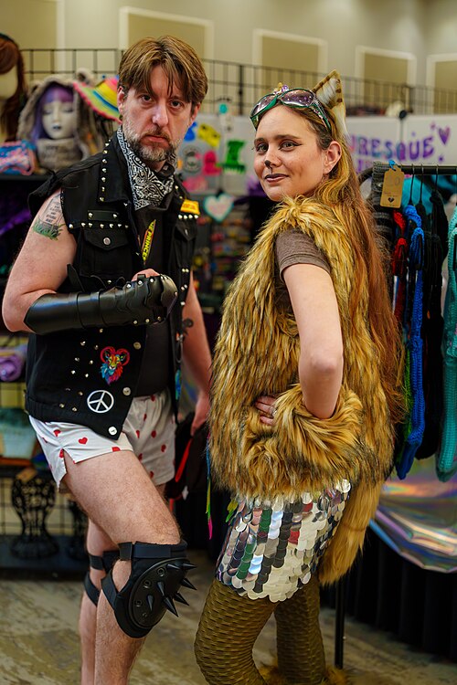 Dungeon Crawler Carl and Princess Donut at RavenCon, April, 25, 2026
