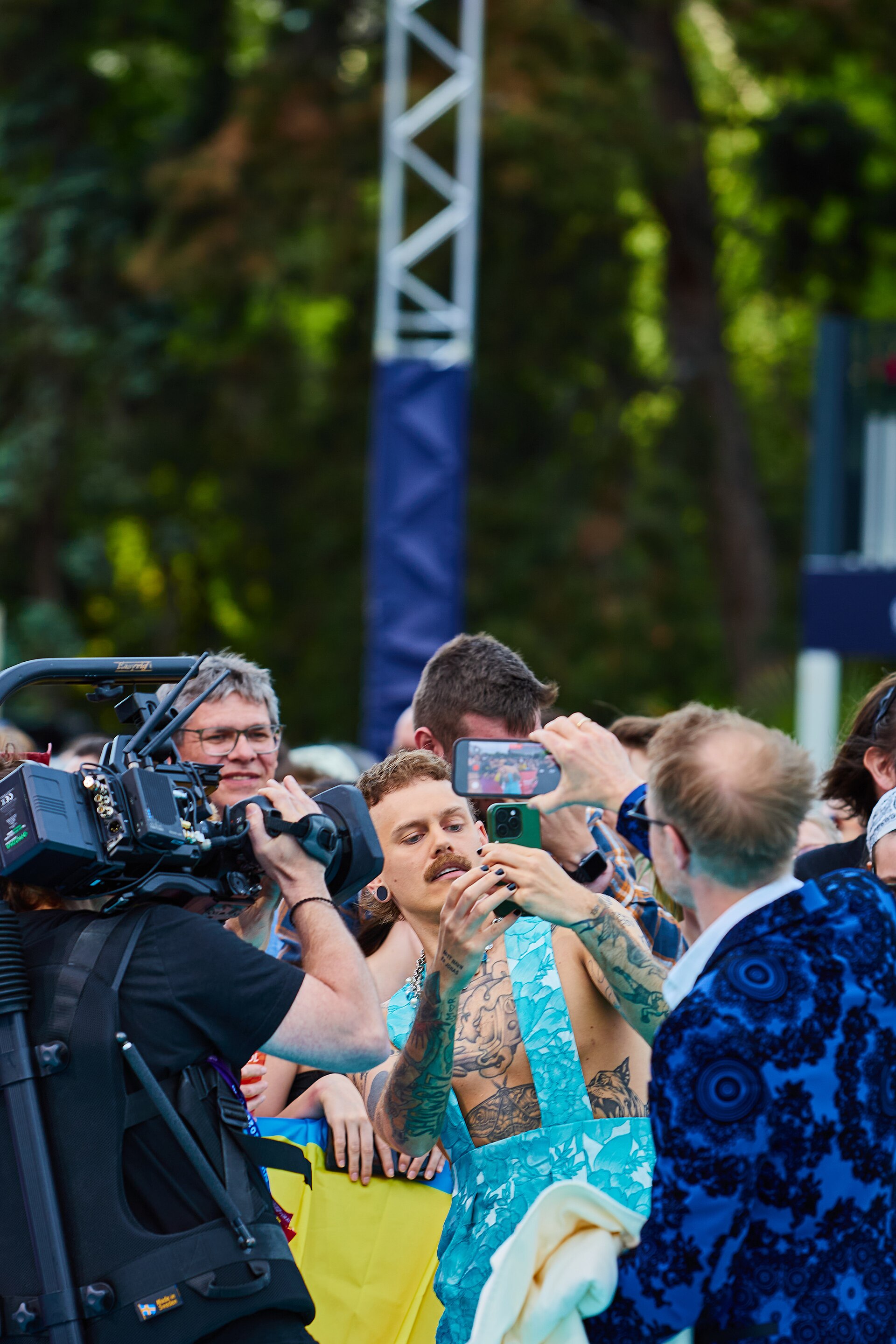 ESC 2026 Turquoise Carpet Event Jonas Lovv 002