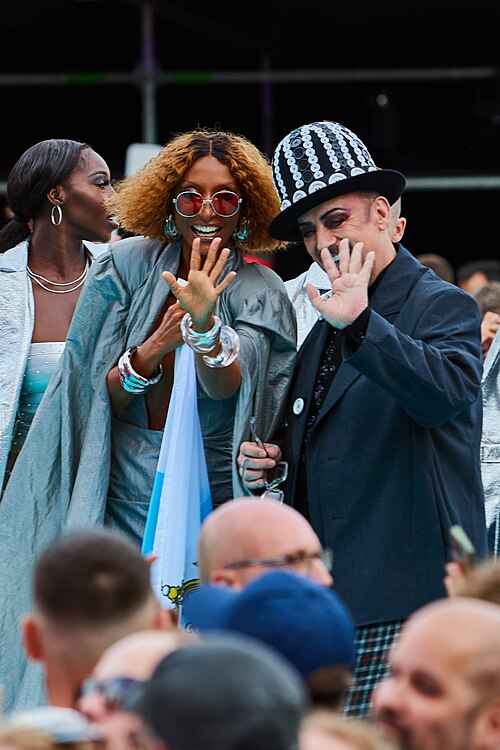 ESC 2026 Turquoise Carpet Event Senhit and Boy George 004