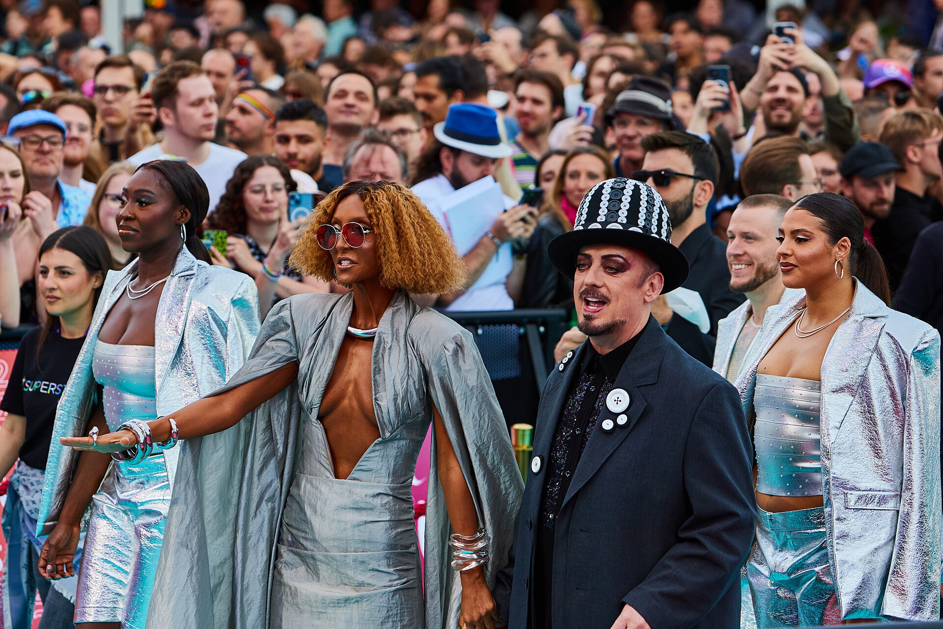 ESC 2026 Turquoise Carpet Event Senhit and Boy George 005