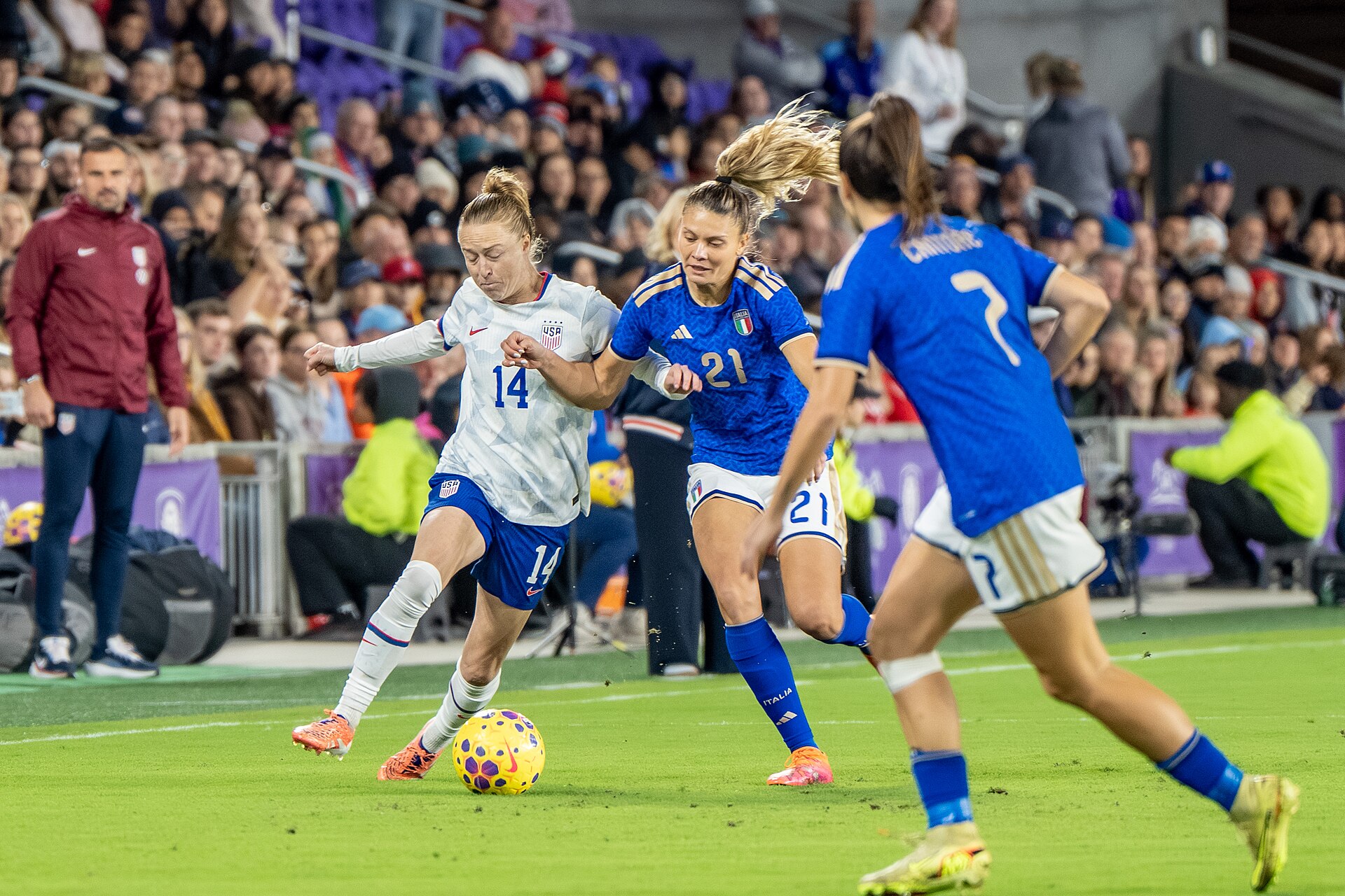Emily Sonnett Michela Cambiaghi during United States Women's Soccer Team vs Italy Women's National Football Team on November 28 2025
