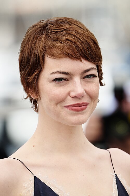 Emma Stone during a photocall for the film "Eddington" at the 2025 Cannes Film Festival