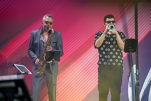 Eric Papilaya and the Good Vibe Tribe, ESC 2026 Turquise Carpet 08