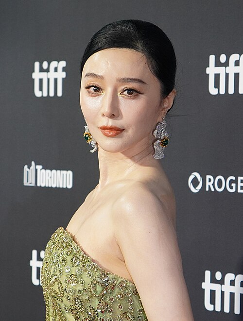 Fan Bingbing at TIFF 2026-42 (cropped).jpg