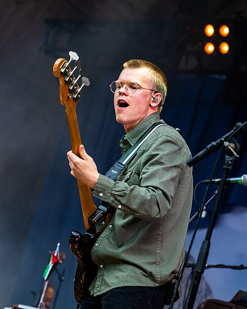 Fay Wildhagen med band, Ravnedalen Live festival i Kristiansand, 2024.
Foto: Birgit Fostervold @knipselyst

CC: BY-SA 2.0