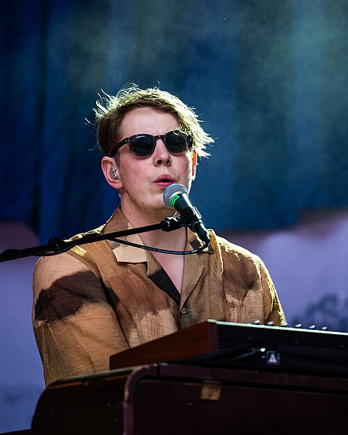 Fay Wildhagen med band, Ravnedalen Live festival i Kristiansand, 2024.
Foto: Birgit Fostervold @knipselyst

CC: BY-SA 2.0