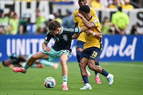 EAST RUTHERFORD, UNITED STATES - June 25: Florian Wirtz #17 of Germany battles for possession with Pedro Vite #15 of Ecuador during the FIFA World Cup 2026 Group E match between Ecuador  and  Germany on June 25, 2026 MetLife Stadium, East Rutherford, New Jersey