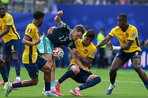 EAST RUTHERFORD, UNITED STATES - June 25: Florian Wirtz #17 of Ecuador battles for possession with Piero Hincapie #3 of Ecuador during the FIFA World Cup 2026 Group E match between Ecuador  and  Germany on June 25, 2026 MetLife Stadium, East Rutherford, New Jersey