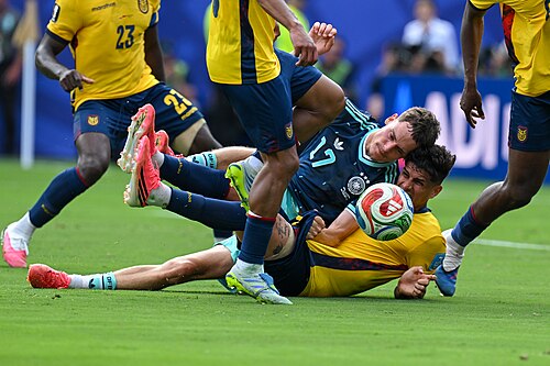 EAST RUTHERFORD, UNITED STATES - June 25: Florian Wirtz #17 of Ecuador battles for possession with Piero Hincapie #3 of Ecuador during the FIFA World Cup 2026 Group E match between Ecuador  and  Germany on June 25, 2026 MetLife Stadium, East Rutherford, New Jersey