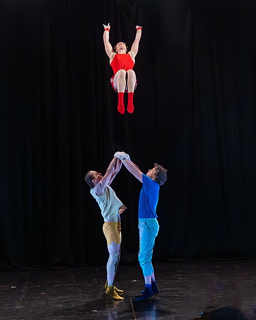 Full Out Formula performing “I Think It Could Work” at the 2025 Edinburgh Festival Fringe.