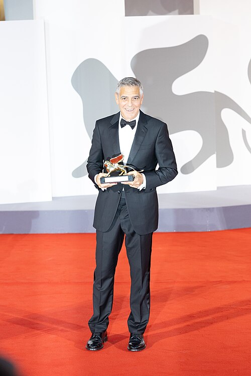 George Clooney received the lifetime award at the 83rd Venice Film Festival-1