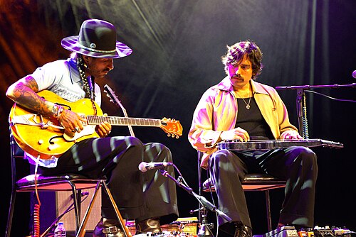 Hermanos Gutiérrez concert at Istanbul Jazz Festival