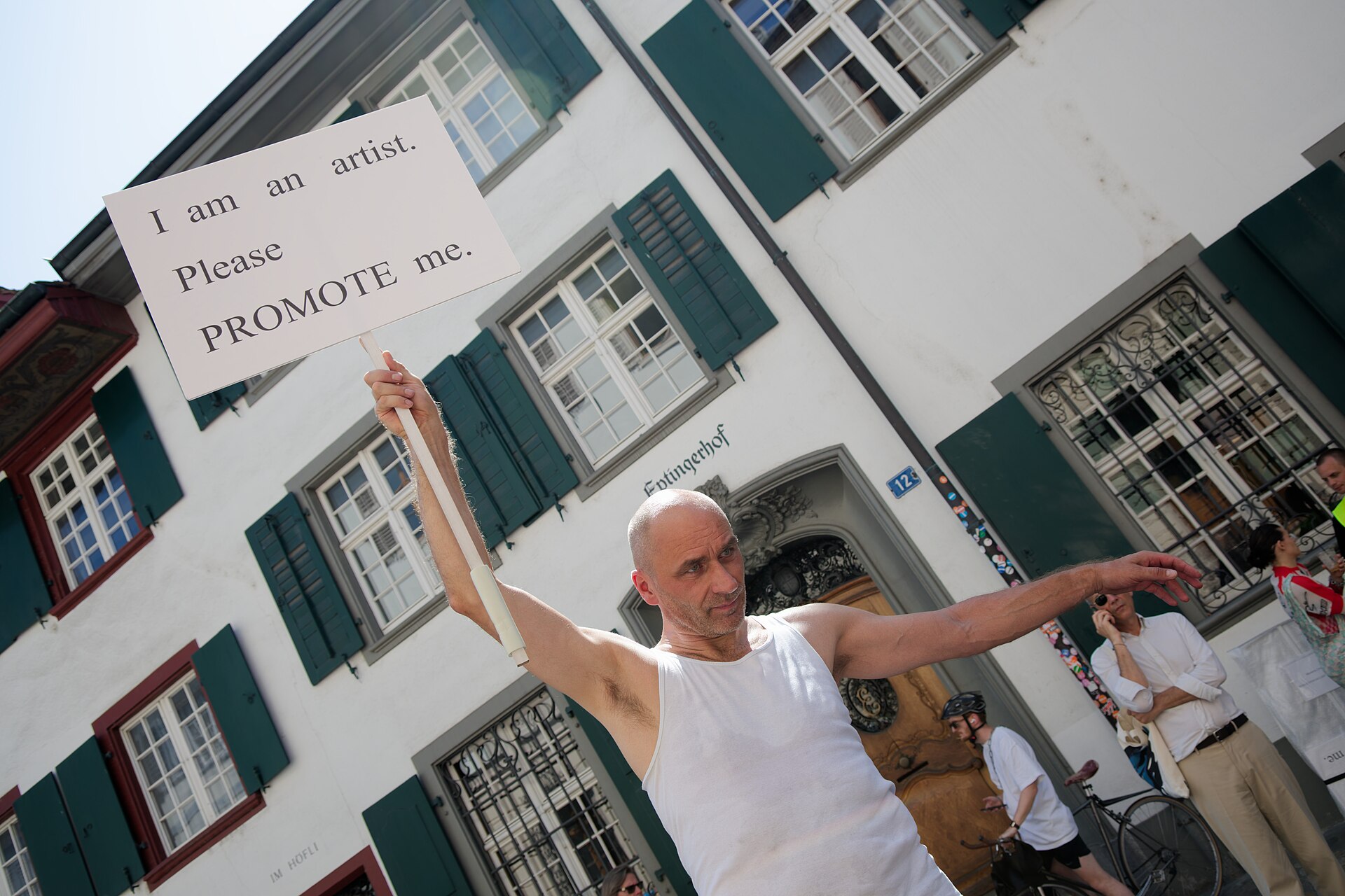 Jürgen Oschwald, artist, performing for the project WHILE STOCKS LAST at Basel Social Club 2025.