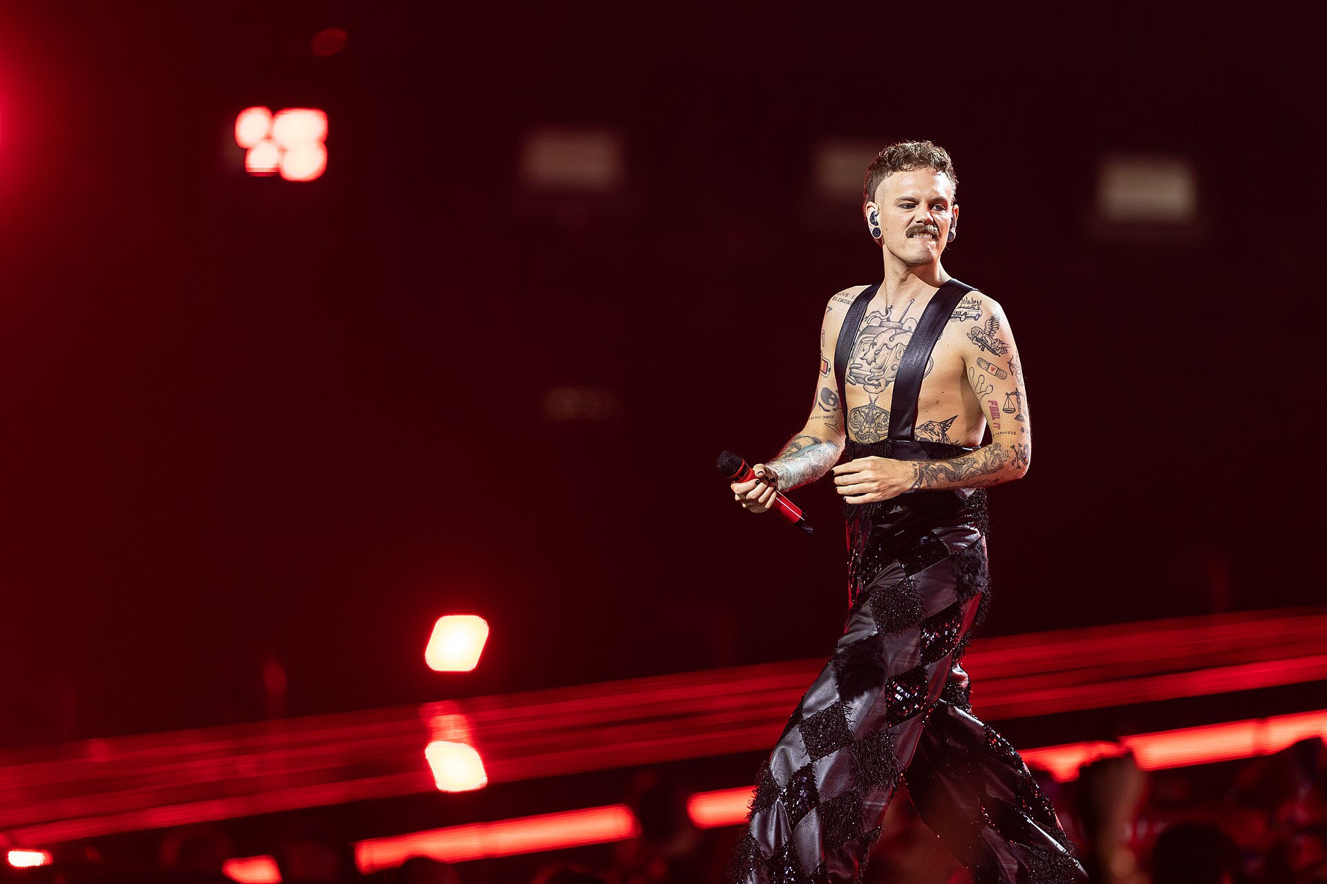JONAS LOVV performing  YA YA YA, representing Norway in the 2nd Semi Final of the 2026 Eurovision Song Contest in Vienna