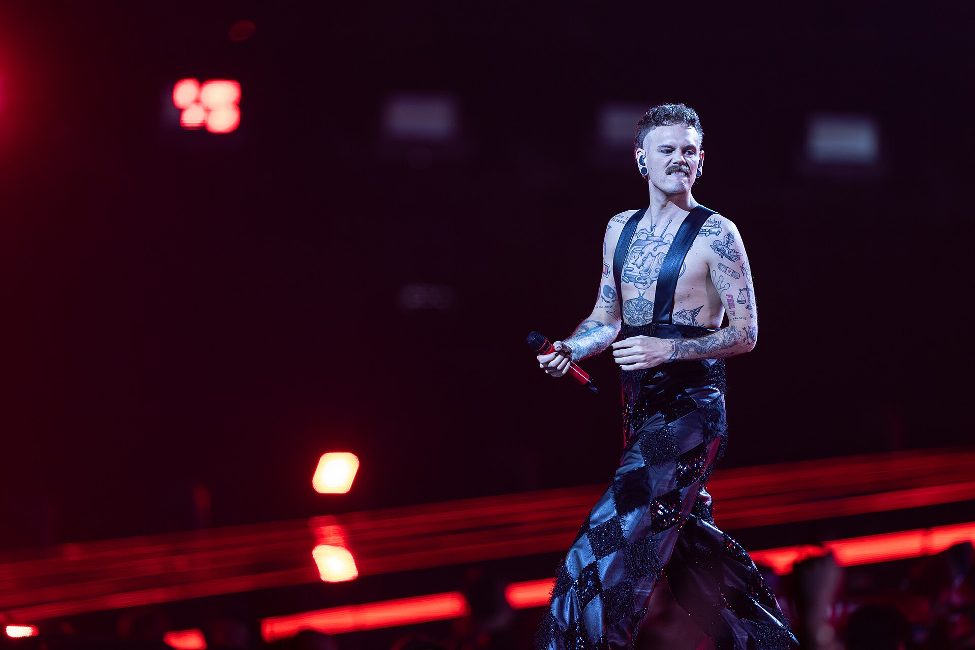 JONAS LOVV performing  YA YA YA, representing Norway in the 2nd Semi Final of the 2026 Eurovision Song Contest in Vienna