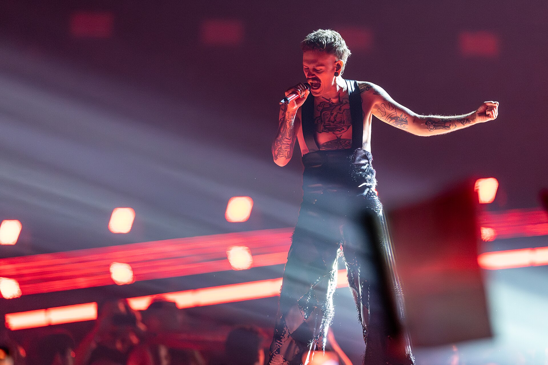 JONAS LOVV performing  YA YA YA, representing Norway in the 2nd Semi Final of the 2026 Eurovision Song Contest in Vienna