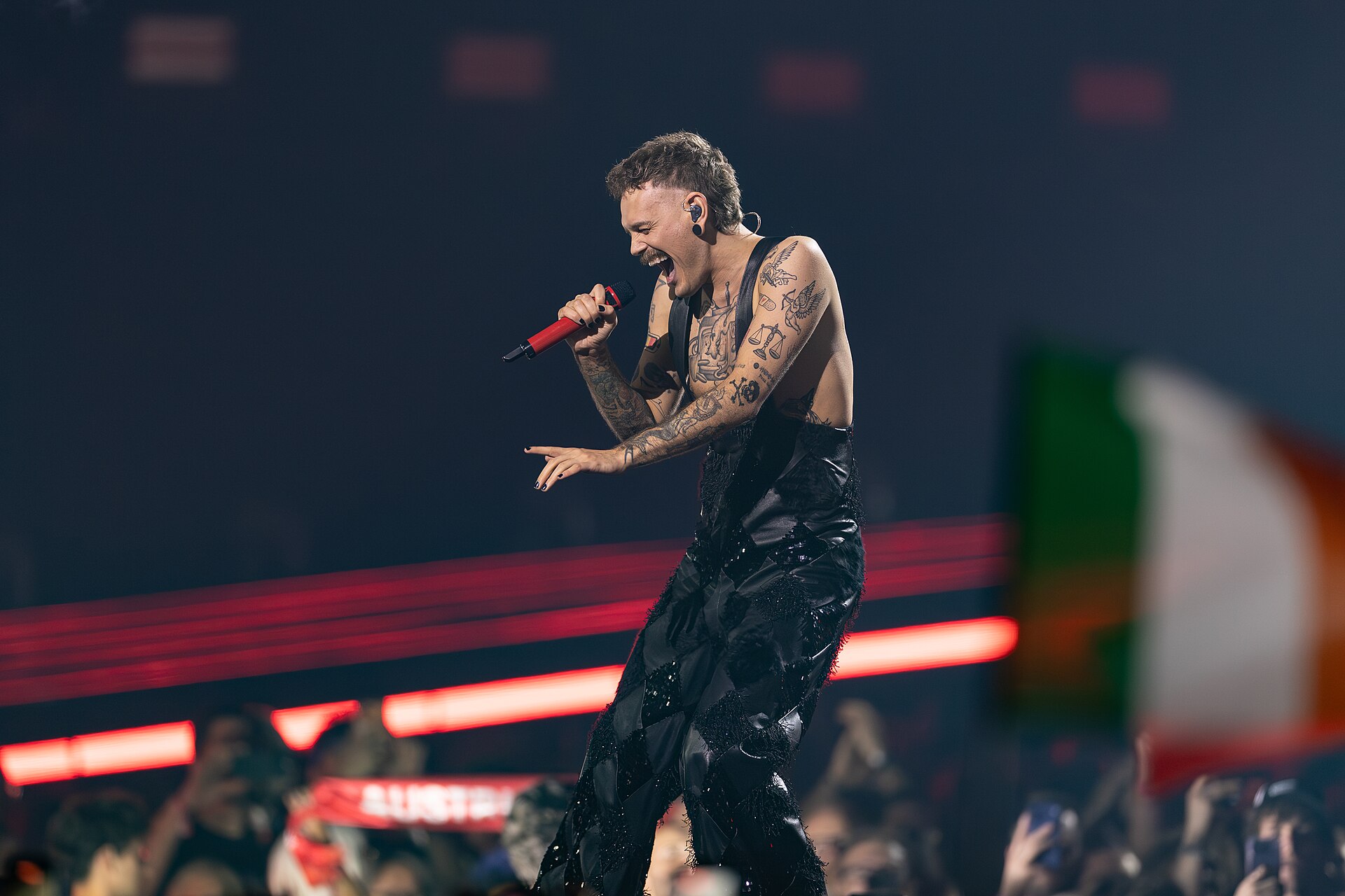 JONAS LOVV performing  YA YA YA, representing Norway in the 2nd Semi Final of the 2026 Eurovision Song Contest in Vienna