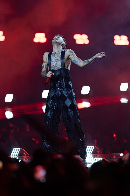 JONAS LOVV performing  YA YA YA, representing Norway in the 2nd Semi Final of the 2026 Eurovision Song Contest in Vienna