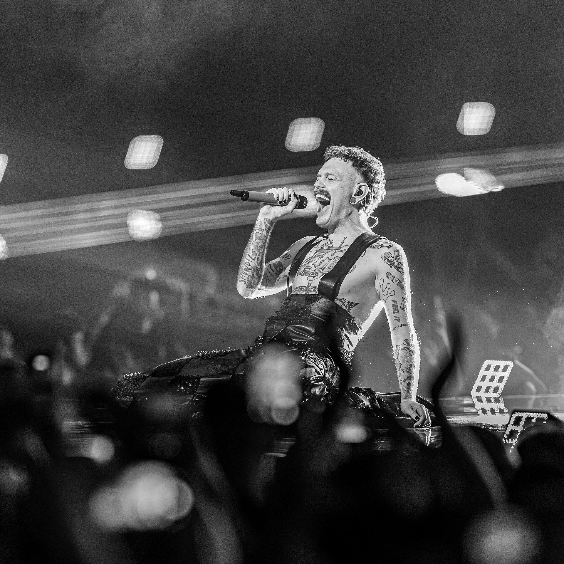 JONAS LOVV performing  YA YA YA, representing Norway in the 2nd Semi Final of the 2026 Eurovision Song Contest in Vienna