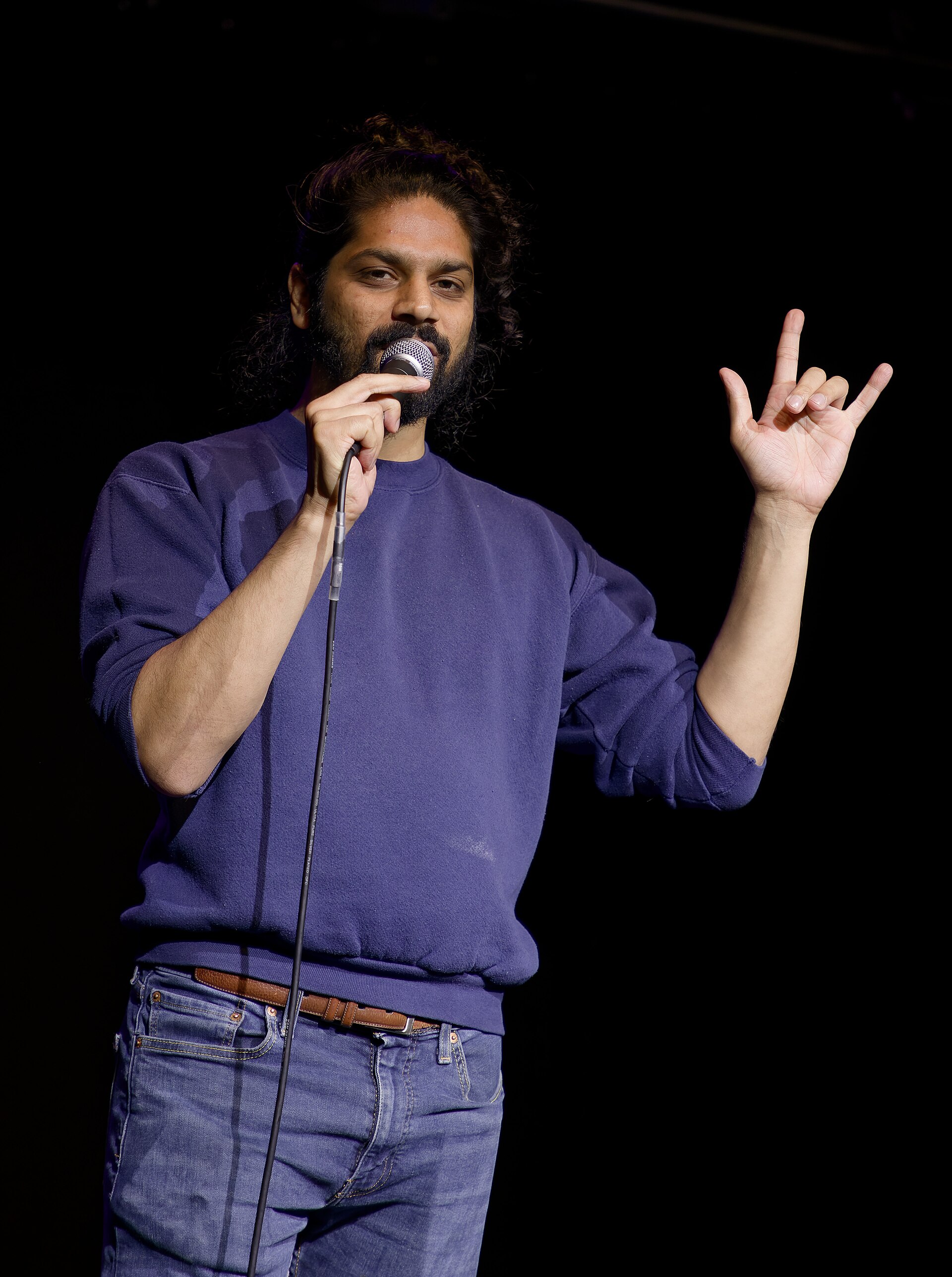 Jaffer Khan, comedian, at the 2024 Edinburgh Festival Fringe in the show, Fast Fringe.