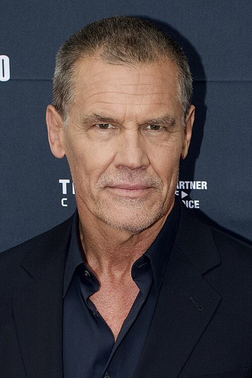 Josh Brolin attends "Wake Up Dead Man: A Knives Out Mystery" world premiere.
