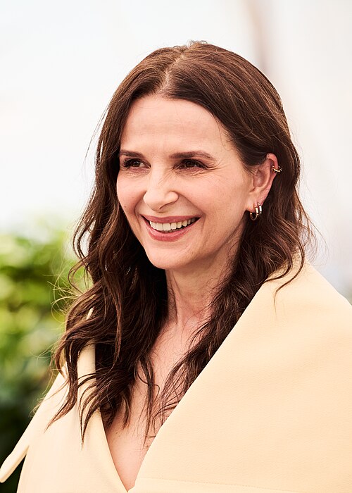 Juliette Binoche during a photocall at the 2025 Cannes Film Festival. They are part of the jury for the 2025 festival.