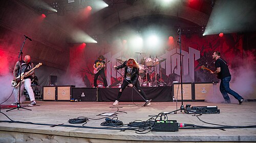 Kvelertak på Ravnedalen Live festival i Kristiansand, 2024.
Foto: Birgit Fostervold @knipselyst

CC: BY-SA 2.0