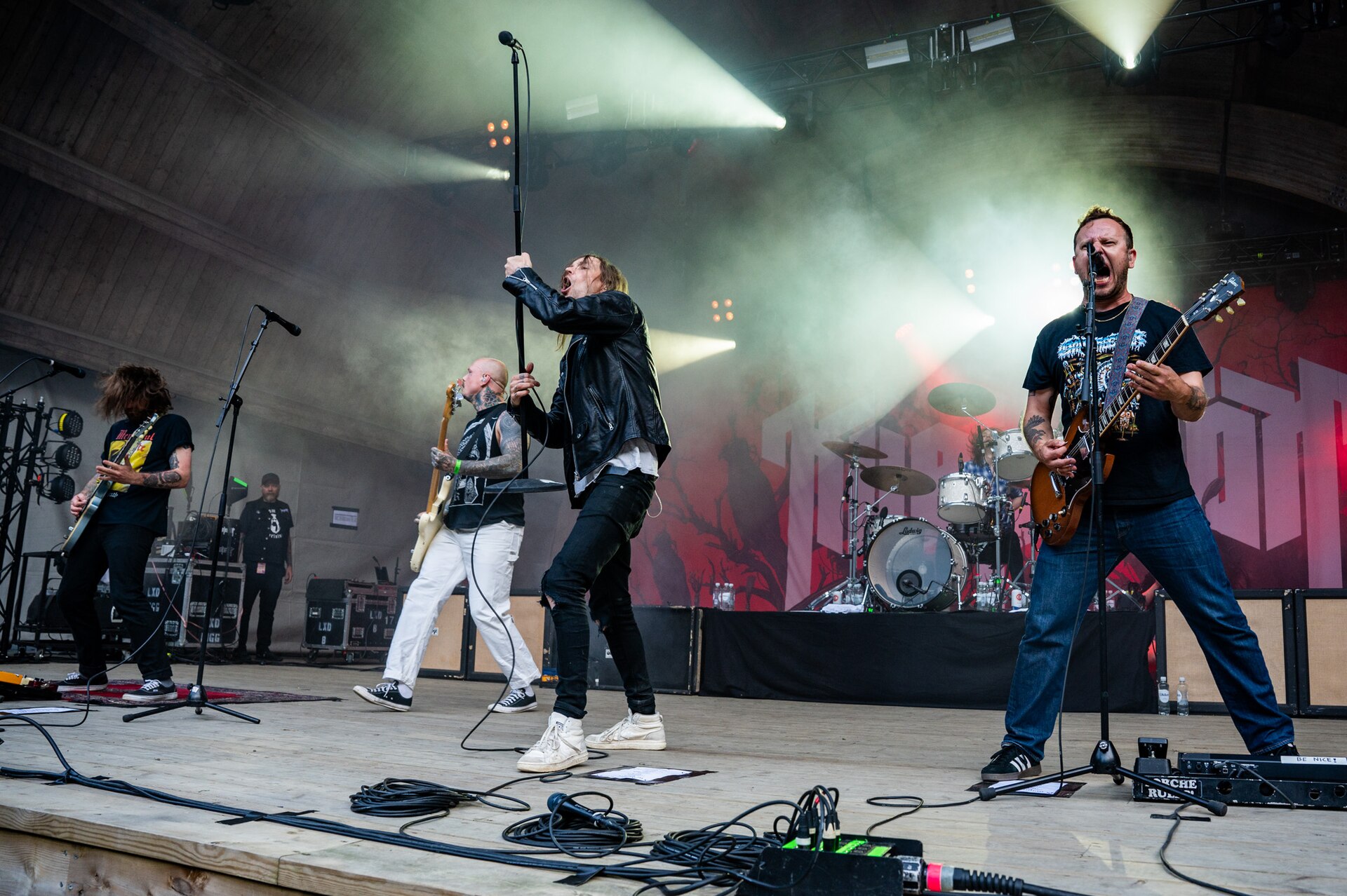 Kvelertak på Ravnedalen Live festival i Kristiansand, 2024.
Foto: Birgit Fostervold @knipselyst

CC: BY-SA 2.0