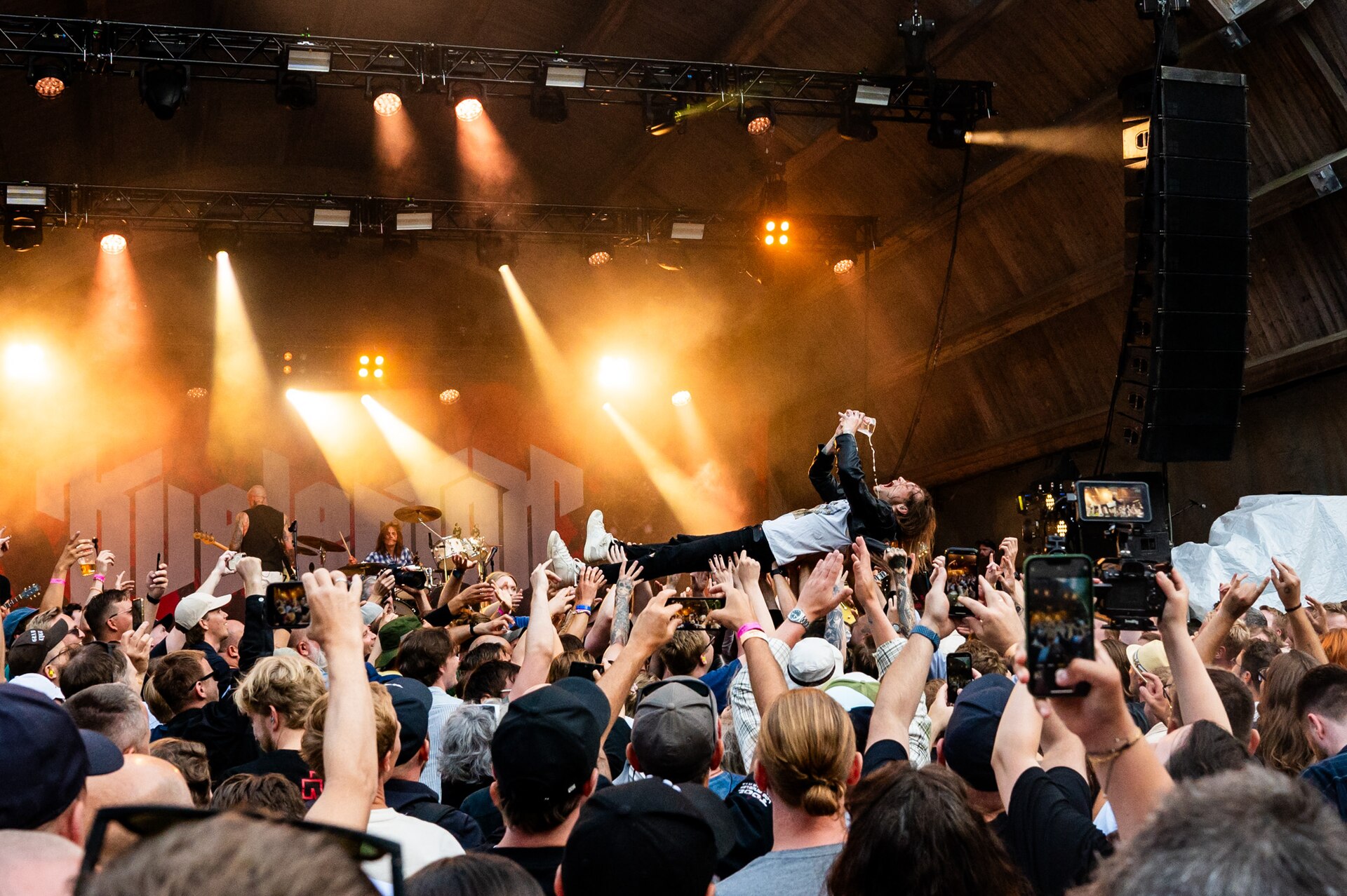 Kvelertak på Ravnedalen Live festival i Kristiansand, 2024.
Foto: Birgit Fostervold @knipselyst

CC: BY-SA 2.0
