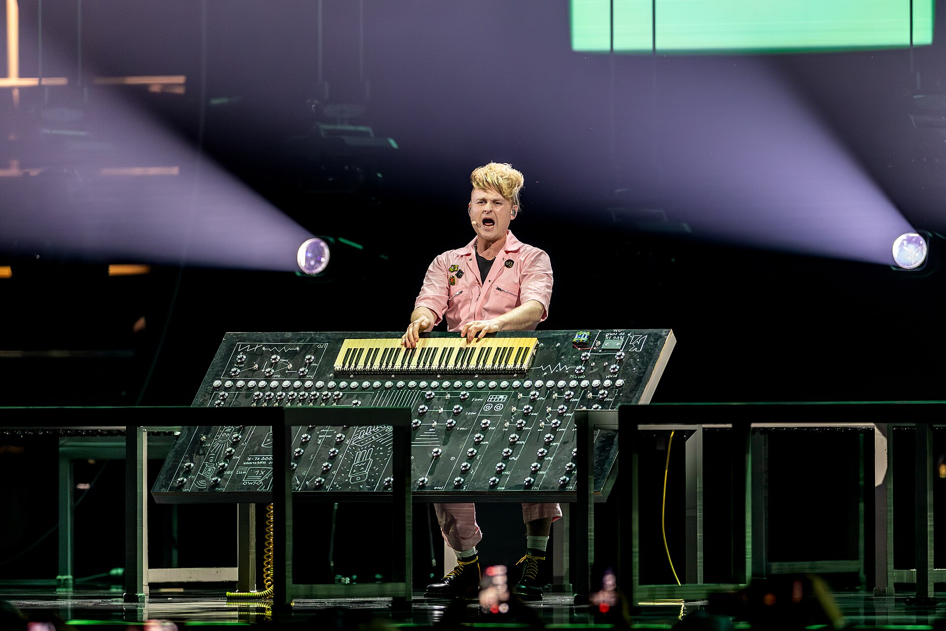 LOOK MUM NO COMPUTER (Sam Bartle) performing  Eins, Zwei, Drei, representing United Kingdom in the 2nd Semi Final of the 2026 Eurovision Song Contest in Vienna
