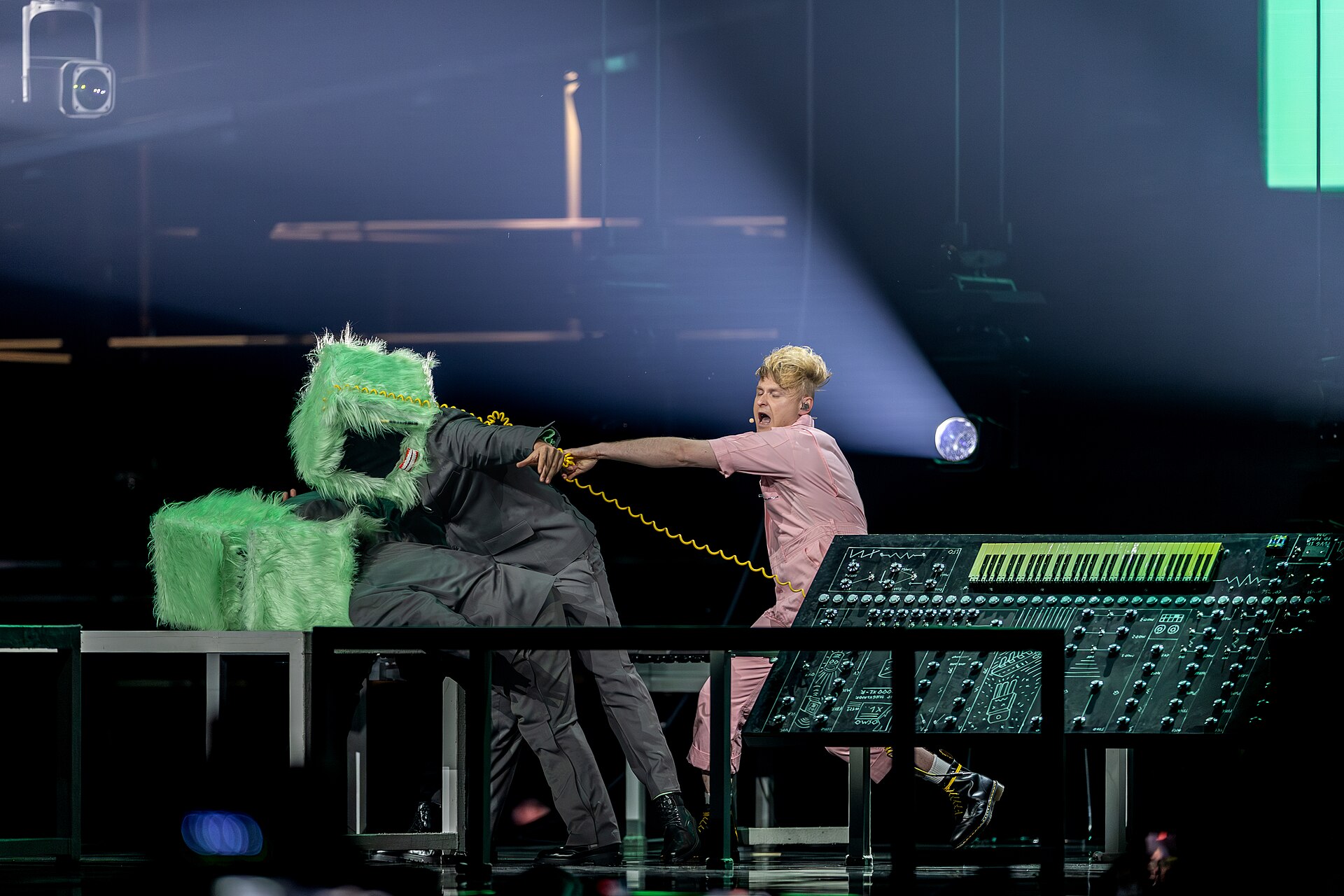 LOOK MUM NO COMPUTER (Sam Bartle) performing  Eins, Zwei, Drei, representing United Kingdom in the 2nd Semi Final of the 2026 Eurovision Song Contest in Vienna