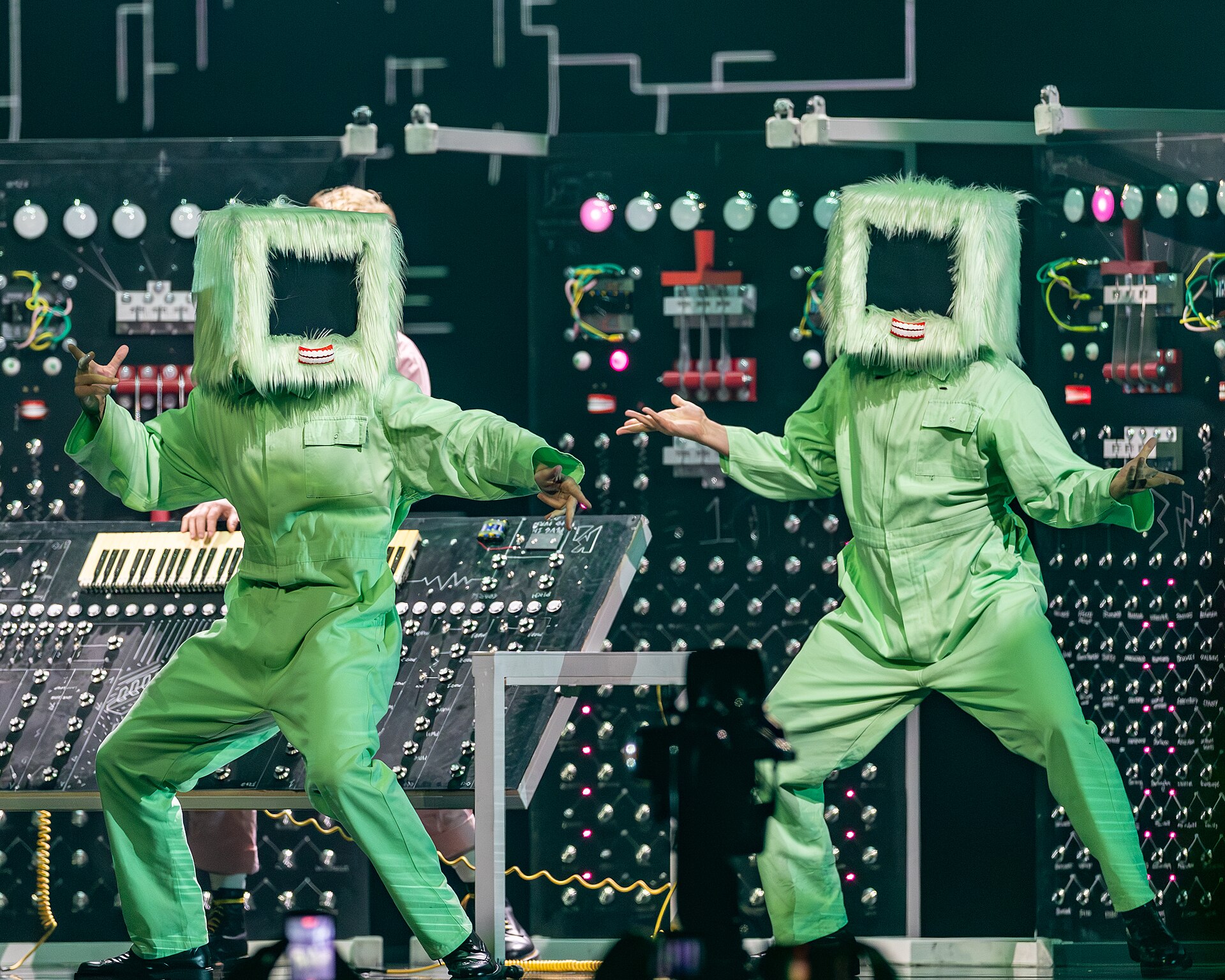 LOOK MUM NO COMPUTER (Sam Bartle) performing  Eins, Zwei, Drei, representing United Kingdom in the 2nd Semi Final of the 2026 Eurovision Song Contest in Vienna