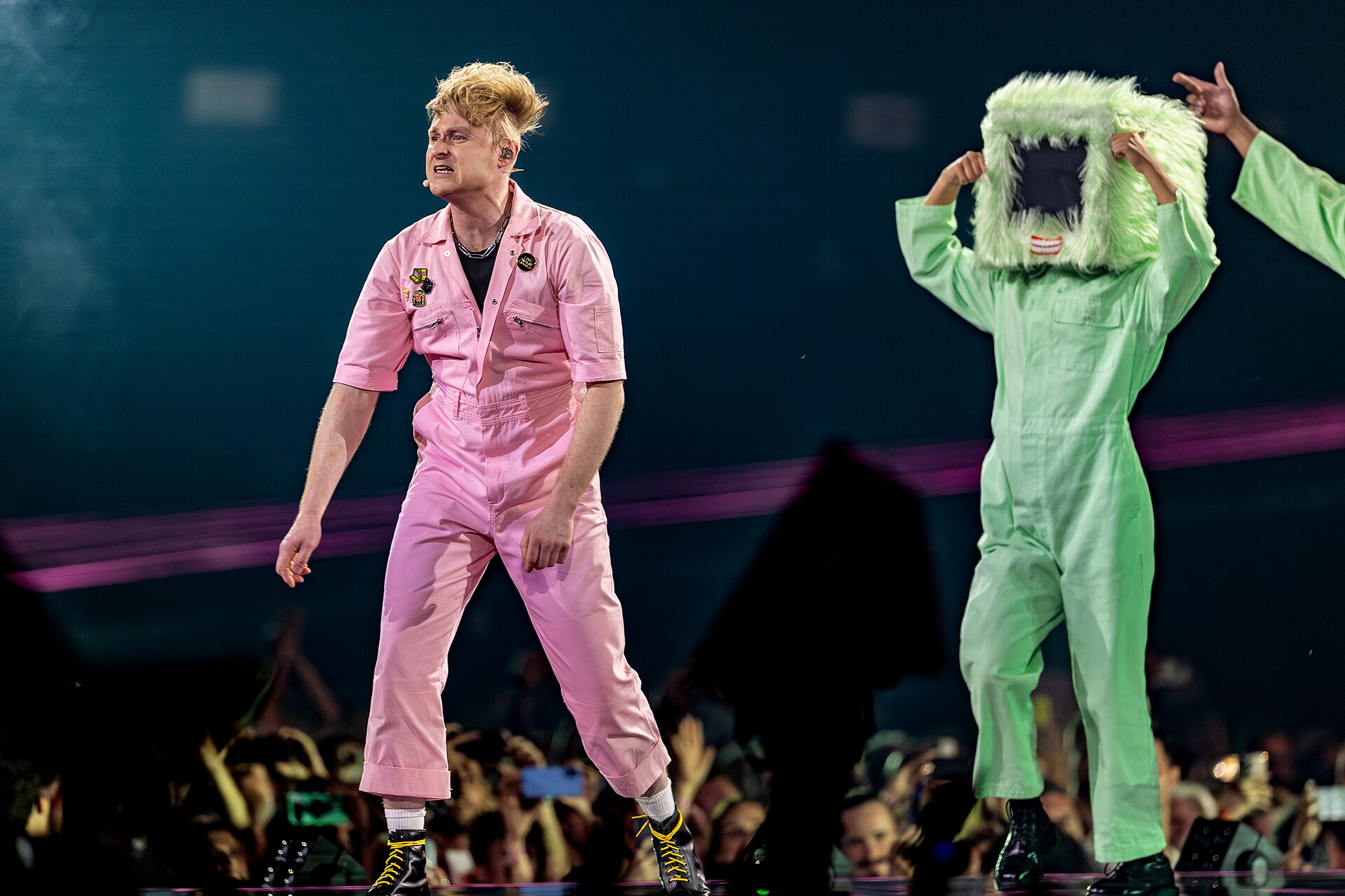 LOOK MUM NO COMPUTER (Sam Bartle) performing  Eins, Zwei, Drei, representing United Kingdom in the 2nd Semi Final of the 2026 Eurovision Song Contest in Vienna