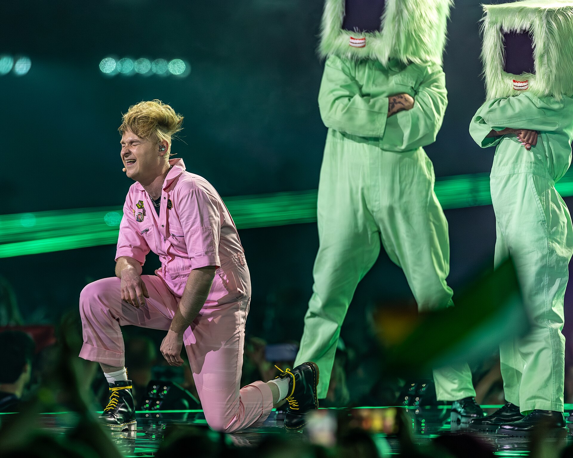 LOOK MUM NO COMPUTER (Sam Bartle) performing  Eins, Zwei, Drei, representing United Kingdom in the 2nd Semi Final of the 2026 Eurovision Song Contest in Vienna