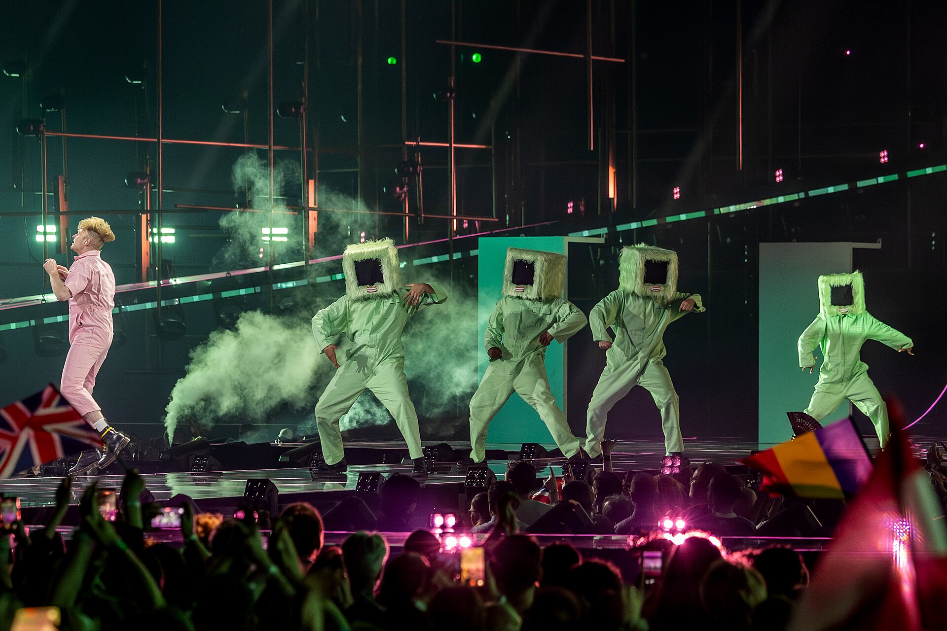 LOOK MUM NO COMPUTER (Sam Bartle) performing  Eins, Zwei, Drei, representing United Kingdom in the 2nd Semi Final of the 2026 Eurovision Song Contest in Vienna