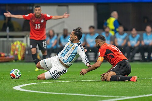 Leandro Paredes Mohamed Salah during Argentina v Egypt at the 2026 FIFA World Cup