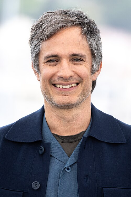 Gael García Bernal presenting the movie Amores Perros at the 2025 Cannes Film Festival