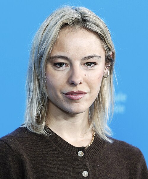 Marion Barbeau pose at the "À Voix Basse" (In A Whisper) photocall at Berlinale 2026 in Berlin, Germany