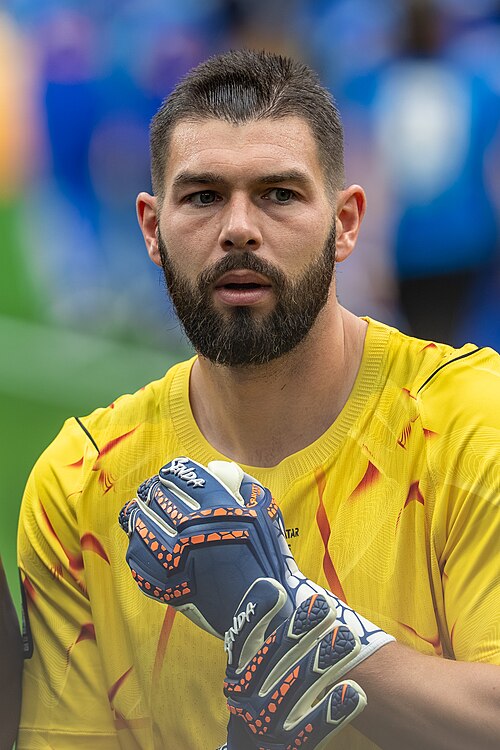 Maxime Crepeau during Canada v Qatar on 18 June 2026 at the 2026 FIFA World Cup