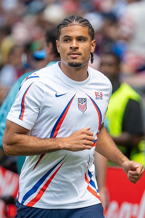 Miles Robinson during United States v Australia on 19 June 2026 at the 2026 FIFA World Cup
