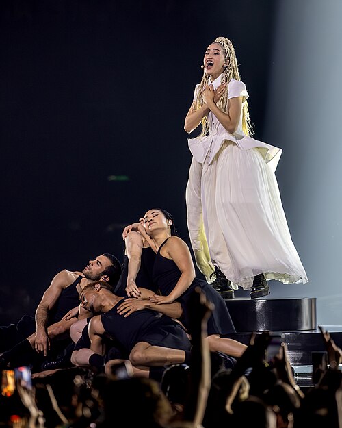 Monroe performing Regarde !, representing France in the 2nd Semi Final of the 2026 Eurovision Song Contest in Vienna