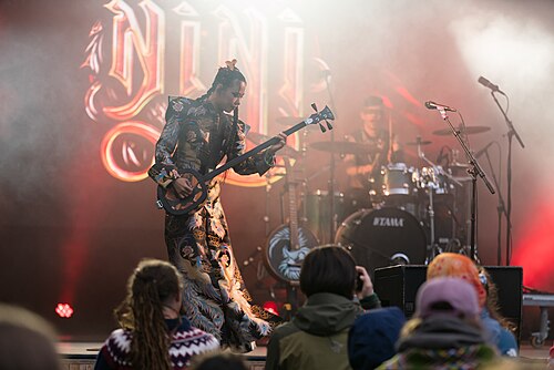 NiNi performing original folk metal at 2025 Riddu Riđđu Festival