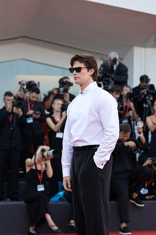 Nicholas Galitzine at the 83rd Venice FILM festival-10